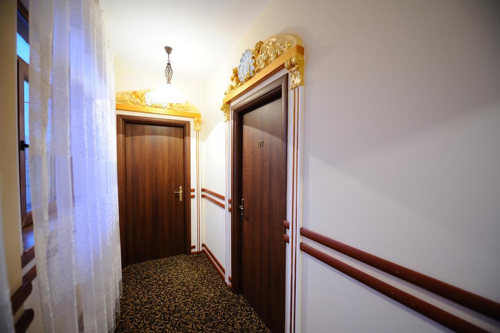 Hotel Royal Craiova Exterior photo